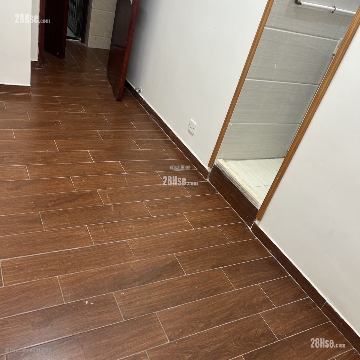 達明大廈 租盤 403 平方呎