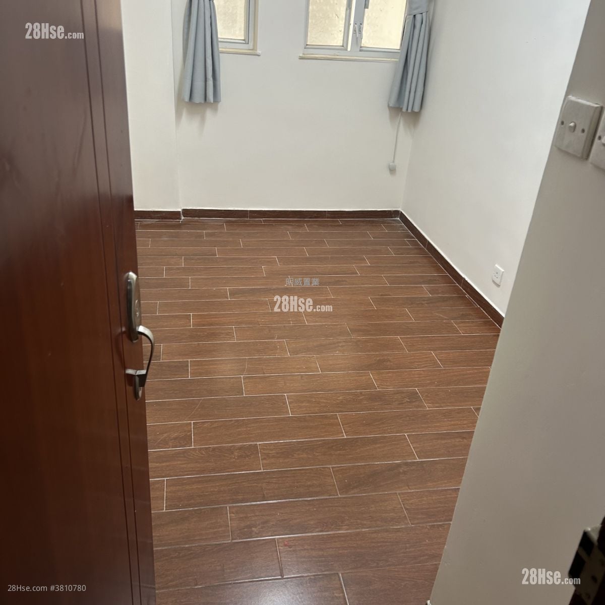 達明大廈 租盤 403 平方呎