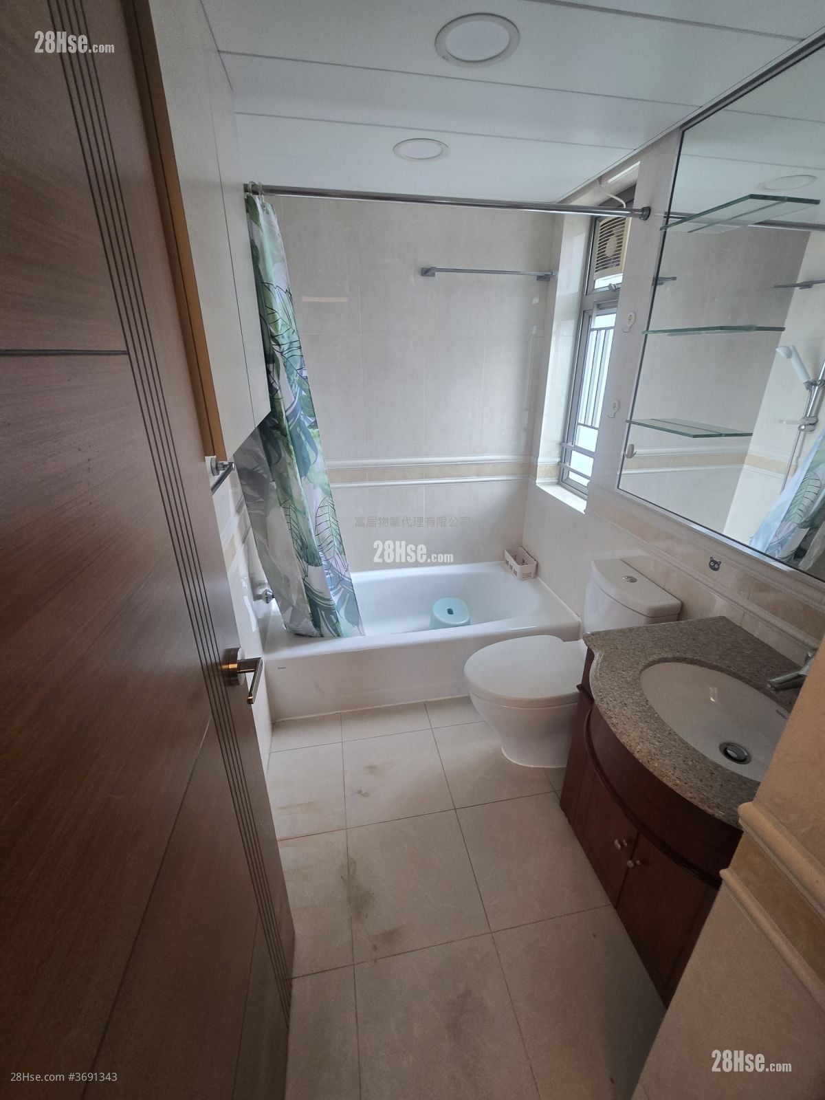 Bellagio Sell 2 Bedrooms , 1 Bathroom 575 ft²