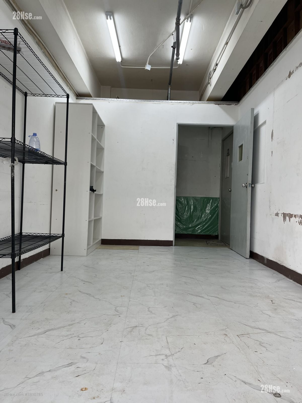 龙祥大厦 租盘 250 平方尺