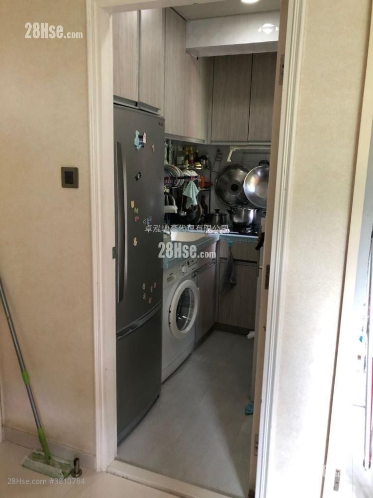 Serene Court Sell 475 ft²