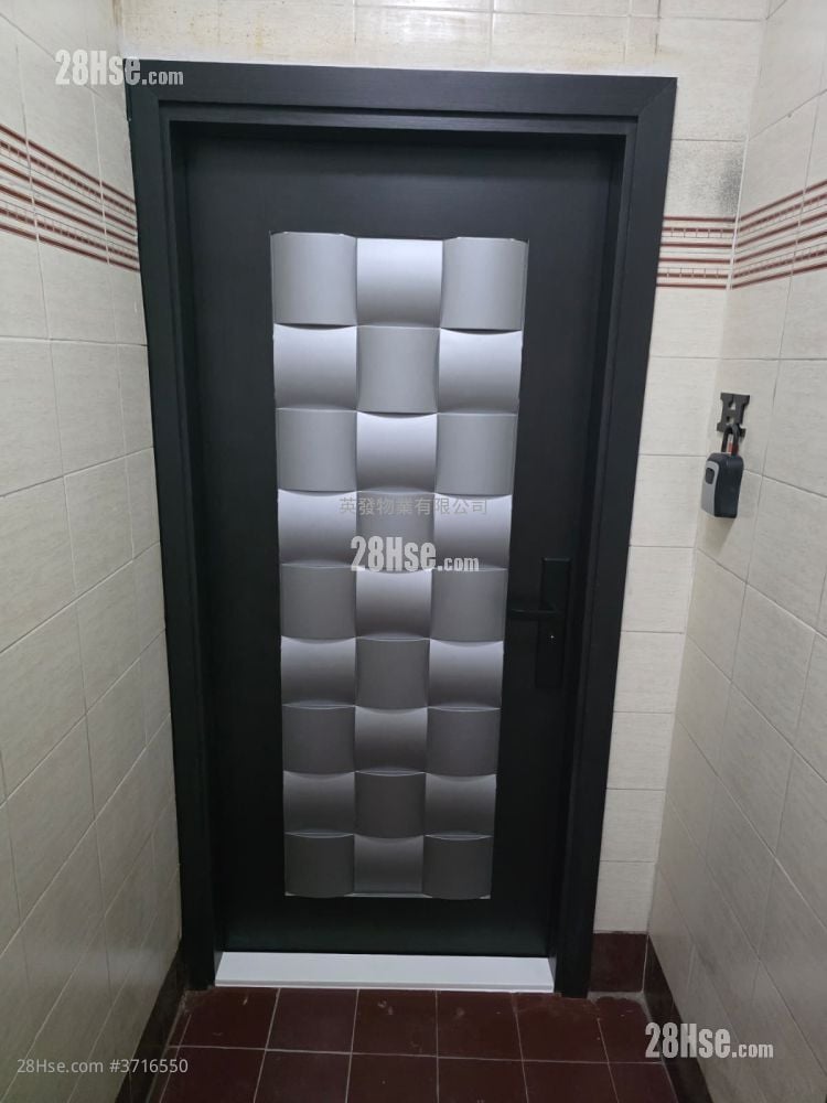 雅都花园 租盘 3 房 580 平方尺