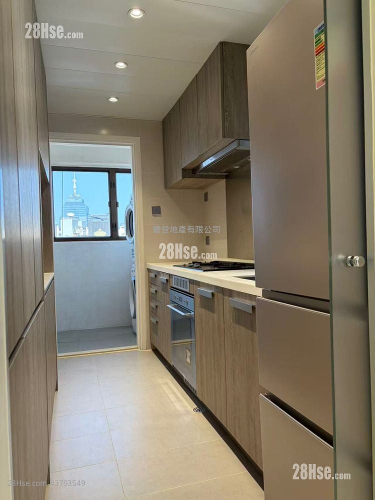 Tycoon Court Rental 2 Bedrooms , 1 Bathroom 839 ft²