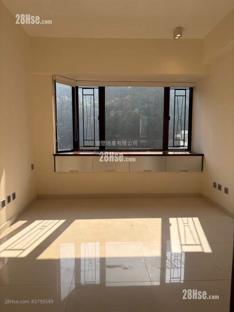 Tycoon Court Rental 2 Bedrooms , 1 Bathroom 839 ft²