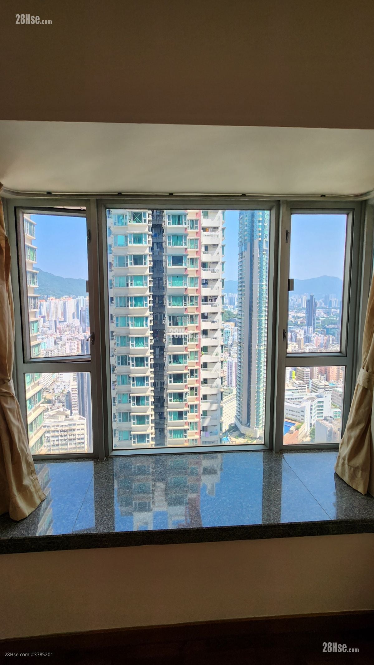 港湾豪庭 租盘 2 房 , 1 浴室 326 平方尺