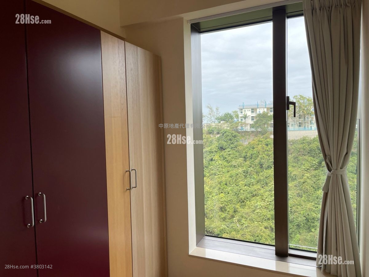 Island Garden Sell 1,175 ft²