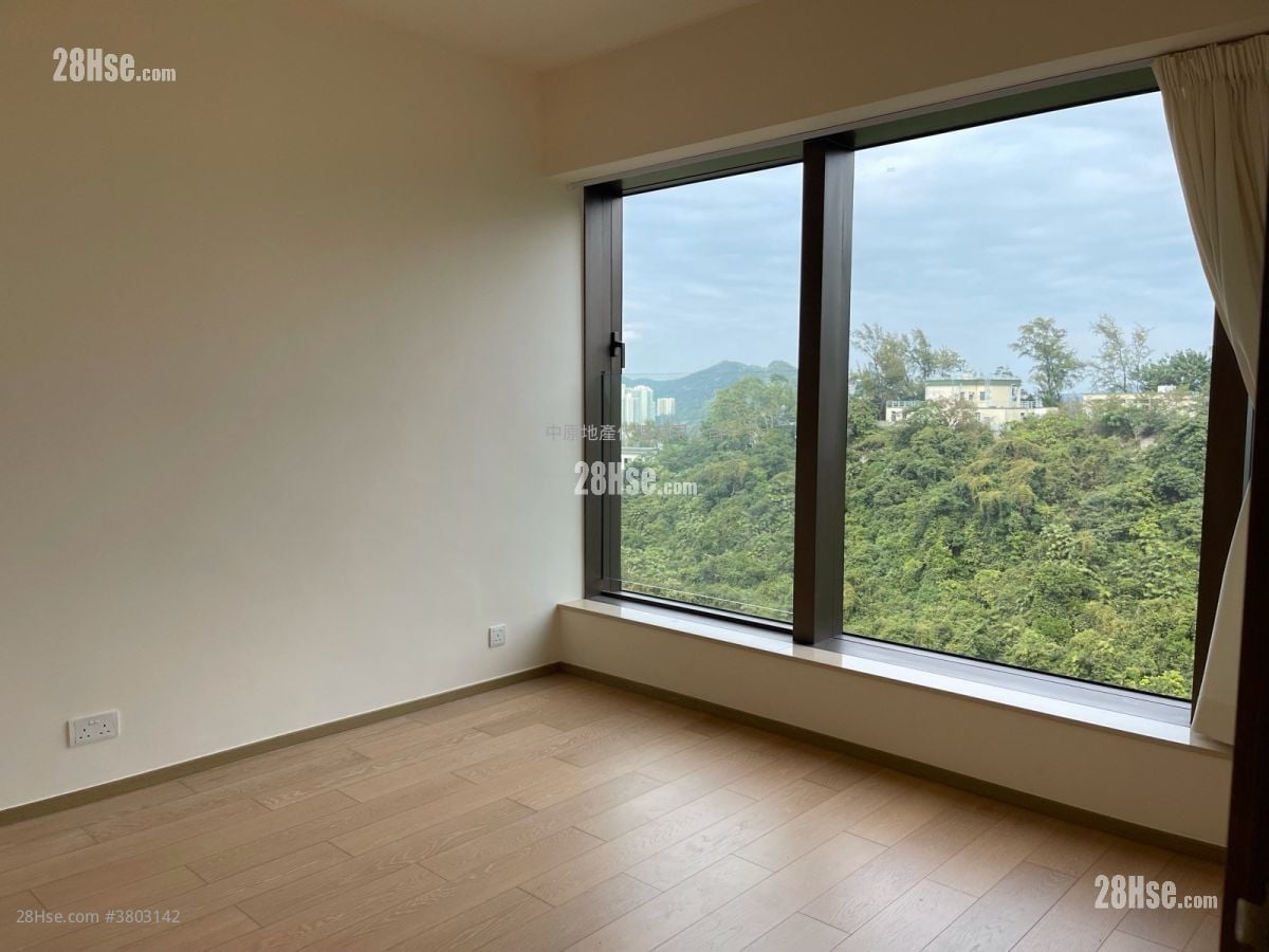 Island Garden Sell 1,175 ft²