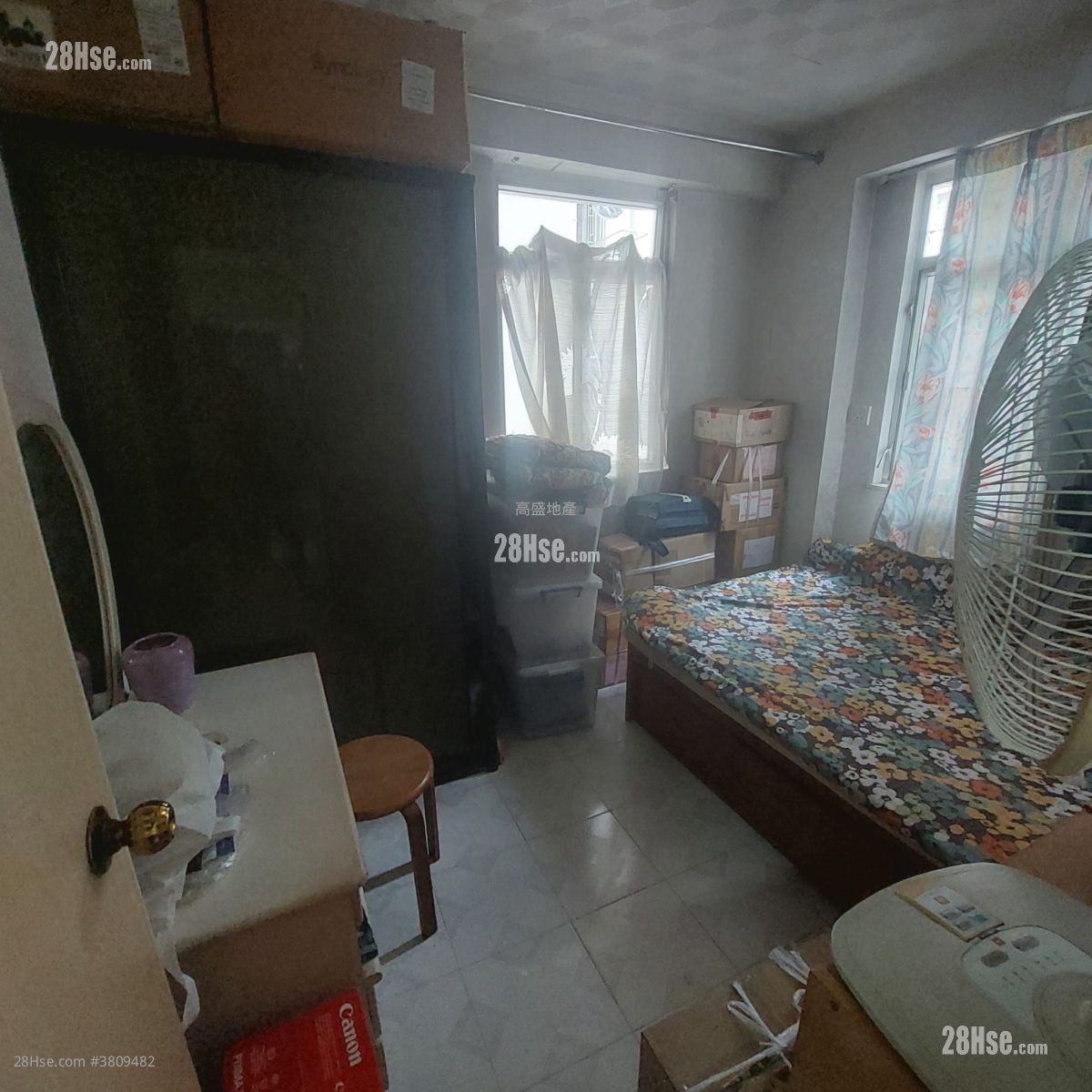 Golden Building Sell 1 Bedroom , 1 Bathroom 385 ft²