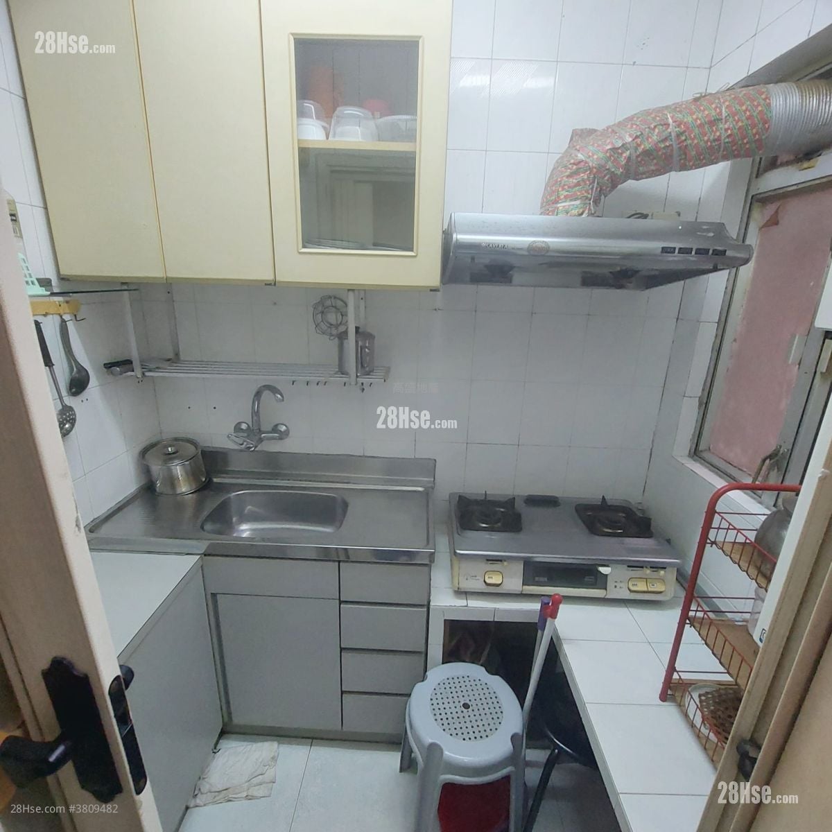 Golden Building Sell 1 Bedroom , 1 Bathroom 385 ft²