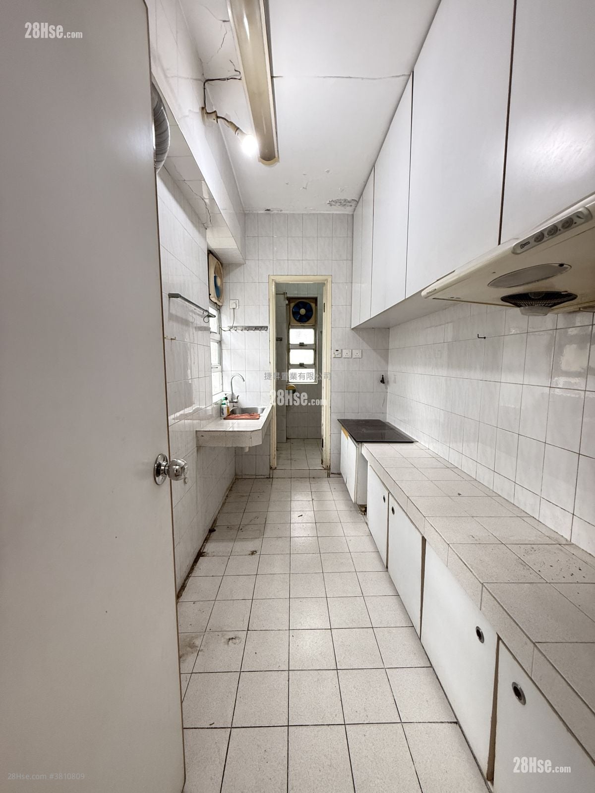 七喜大厦 售盘 4 房 , 1 浴室 760 平方尺