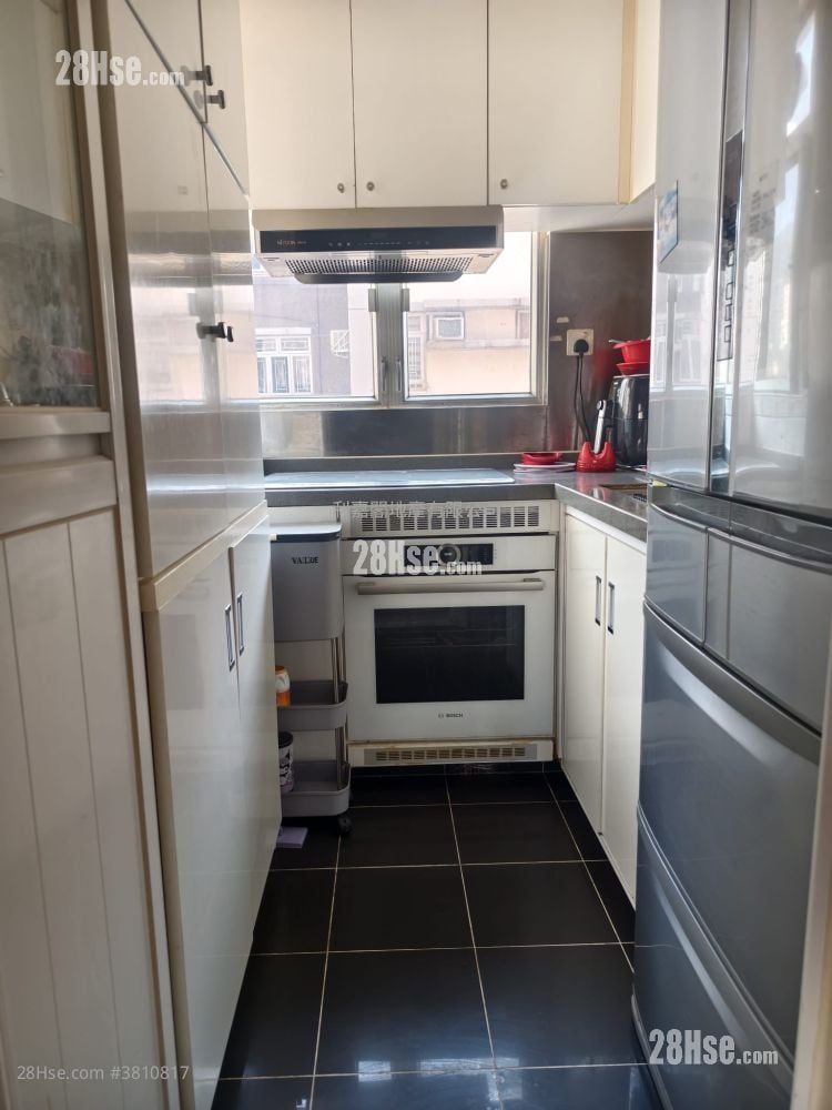 No.238 Fuk Wing Sell 2 Bedrooms , 1 Bathroom 343 ft²