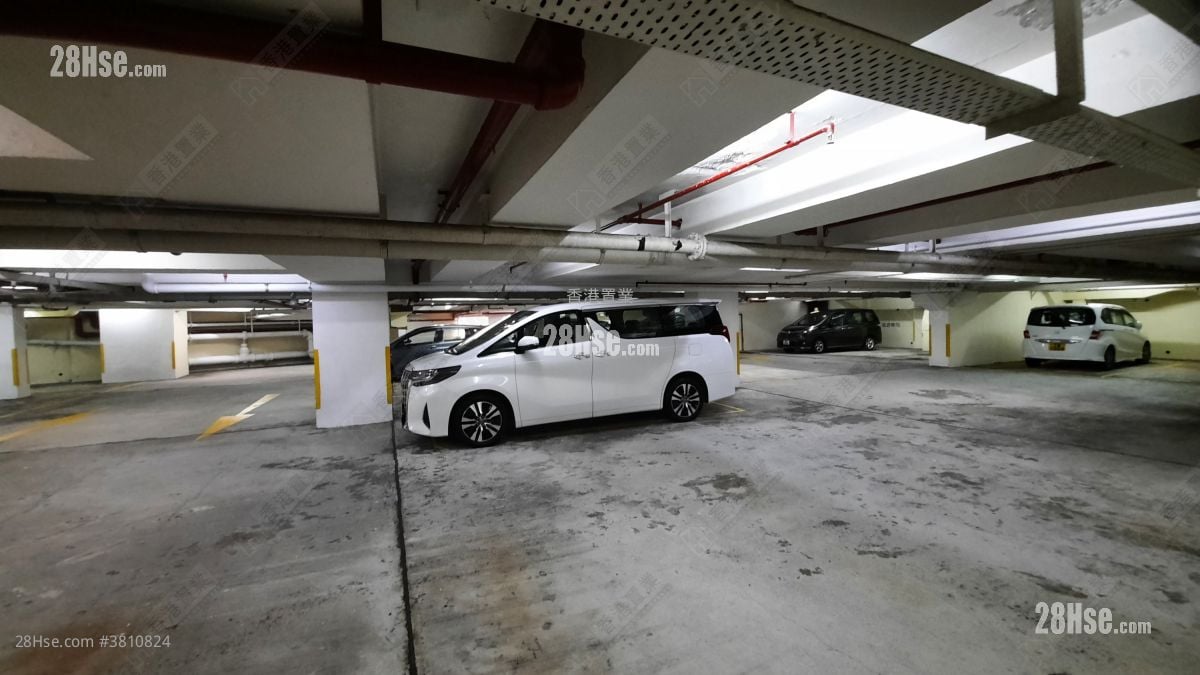 The Crescent Sell 3 Bedrooms 1,840 ft²