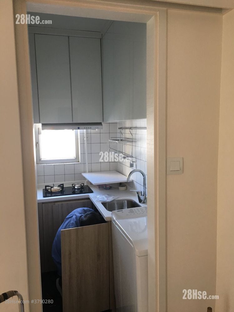 Antung Building Rental 2 Bedrooms , 1 Bathroom 279 ft²