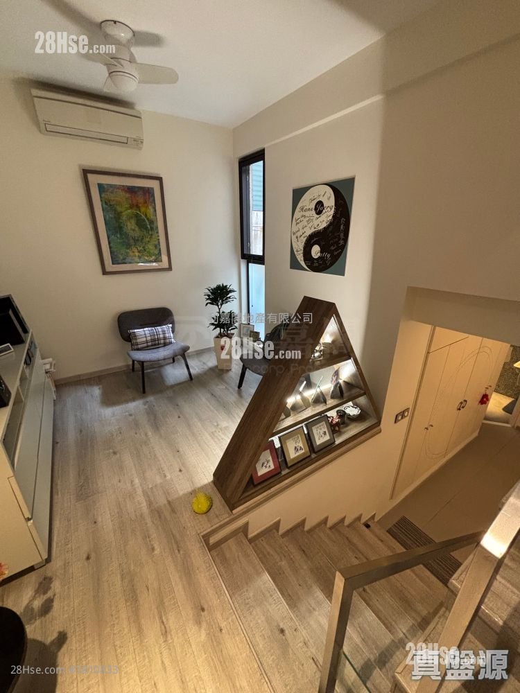 倚龙山庄 售盘 3 房 , 3 浴室 1,551 平方尺