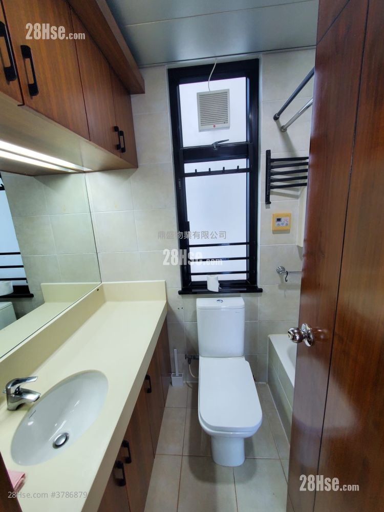 御皇台 租盘 2 房 , 1 浴室 400 平方尺