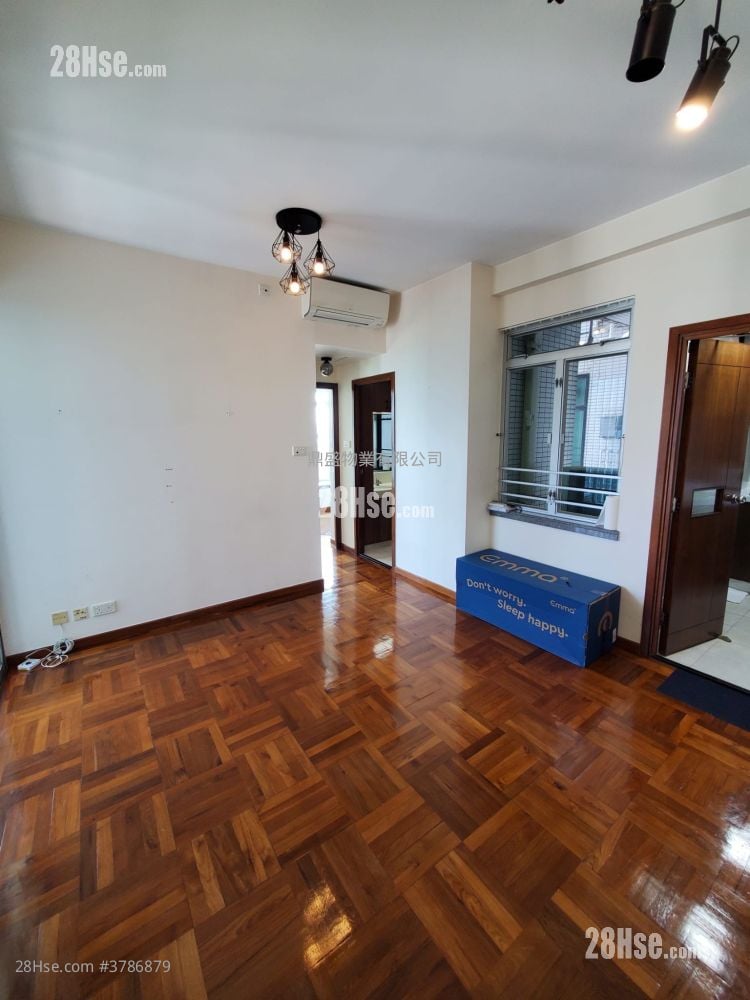 御皇台 租盘 2 房 , 1 浴室 400 平方尺