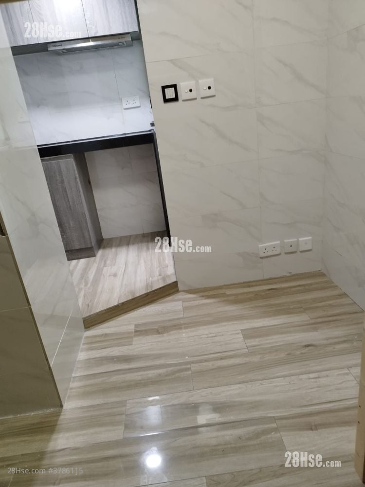 Lok Ku House Rental 2 Bedrooms , 1 Bathroom 120 ft²