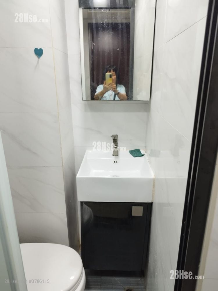 Lok Ku House Rental 2 Bedrooms , 1 Bathroom 120 ft²