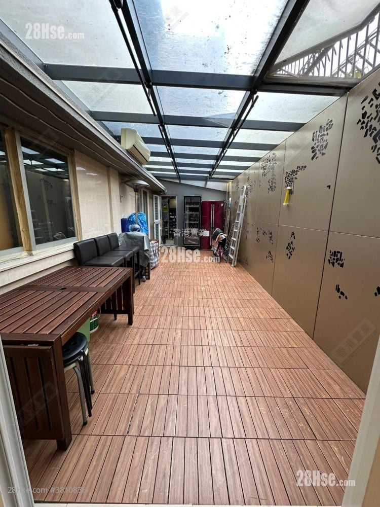 伯爵园 售盘 4 房 1,324 平方尺