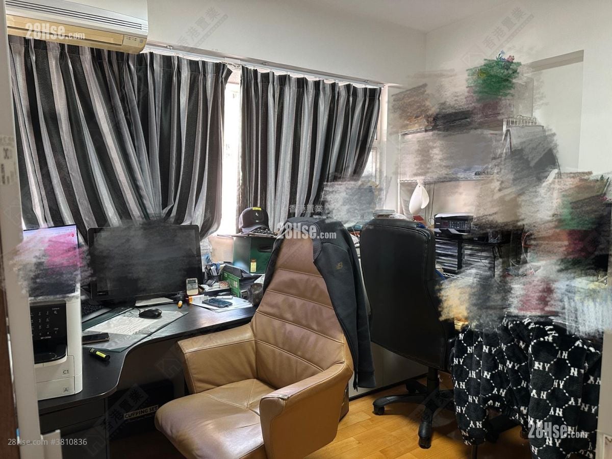 伯爵园 售盘 4 房 1,324 平方尺