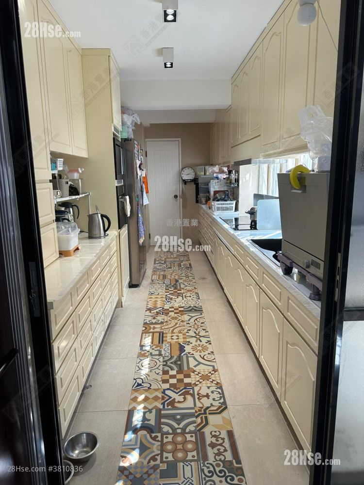 伯爵园 售盘 4 房 1,324 平方尺