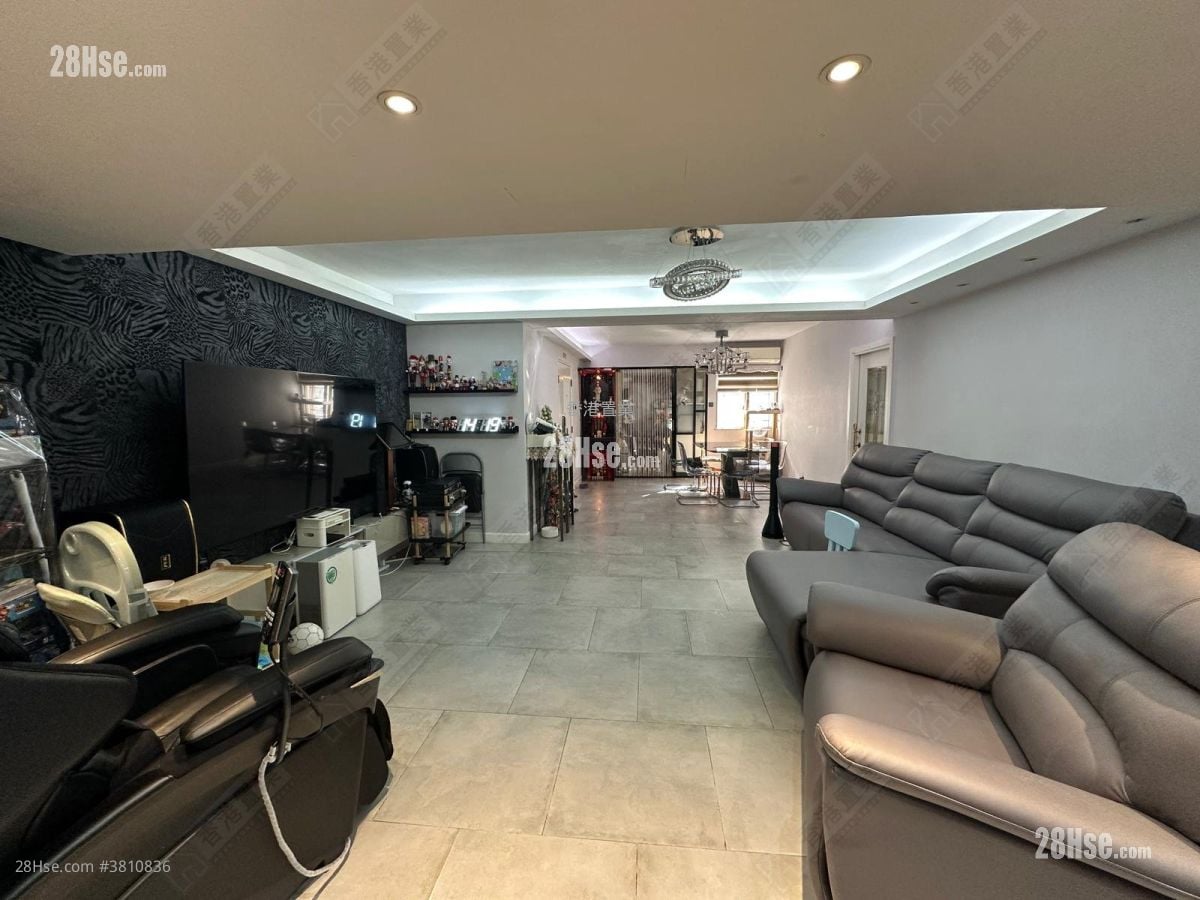 伯爵园 售盘 4 房 1,324 平方尺