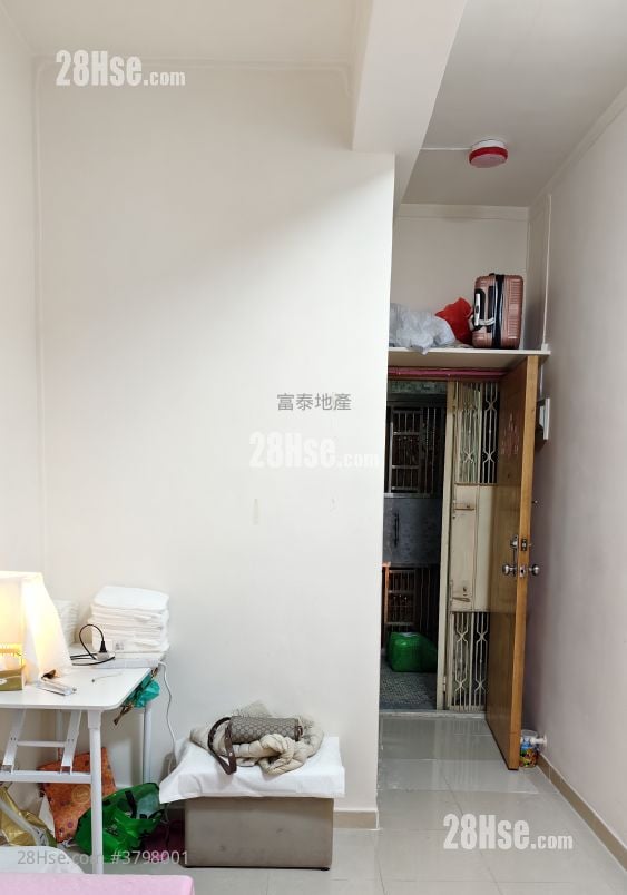 单幢楼房 租盘 开放式间隔 , 1 浴室 160 平方尺