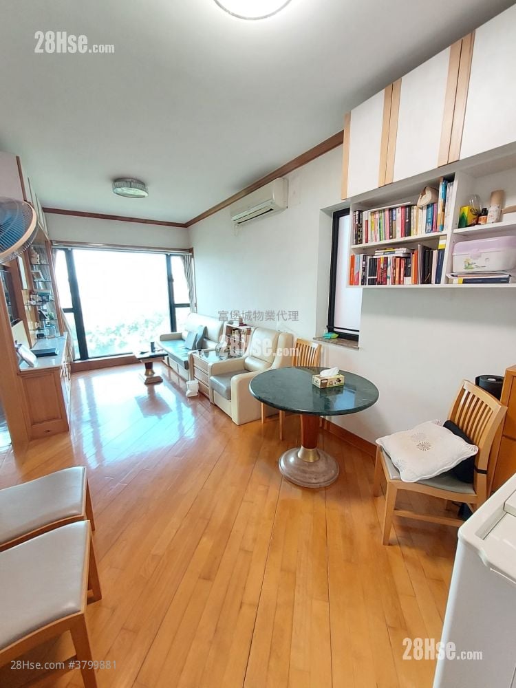 Castello Sell 2 Bedrooms , 1 Bathroom 580 ft²