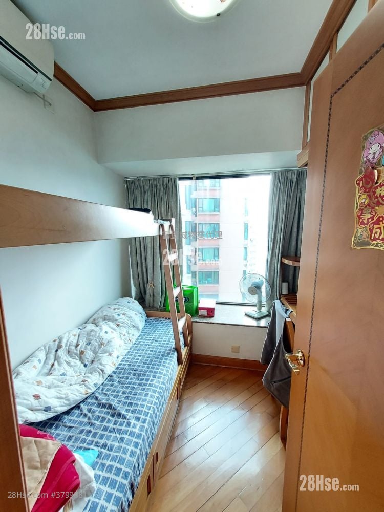 Castello Sell 2 Bedrooms , 1 Bathroom 580 ft²