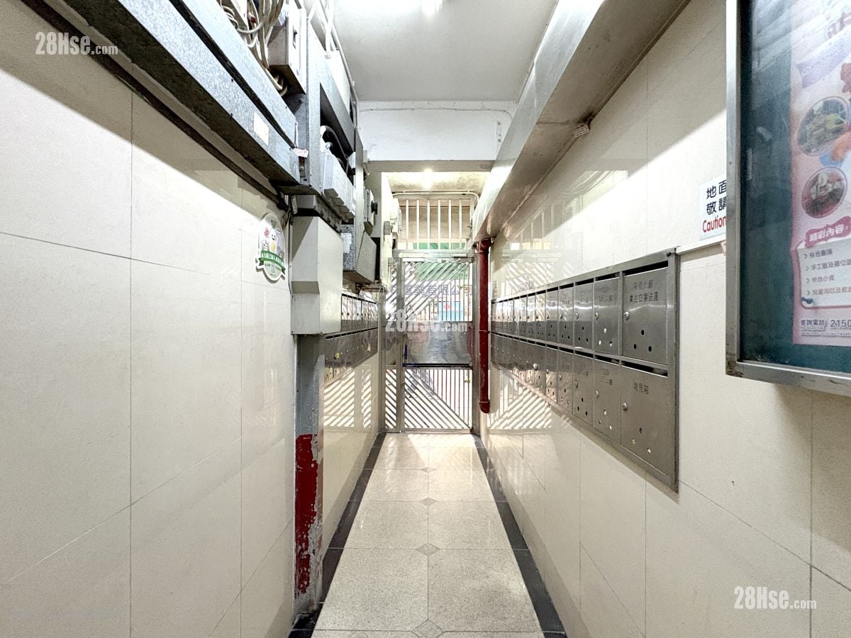 大堂: 華登大廈 售盤 2 房 , 1 浴室 593 平方呎