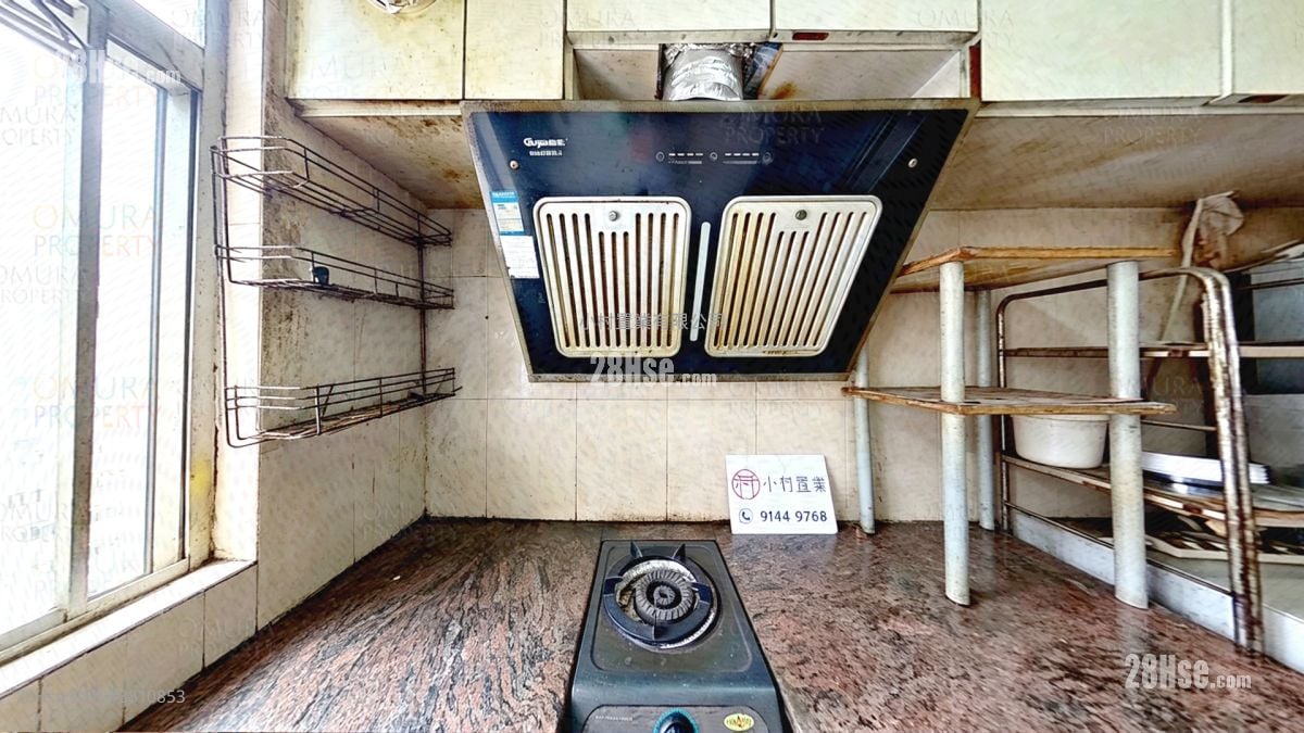 廚房: 華登大廈 售盤 2 房 , 1 浴室 593 平方呎