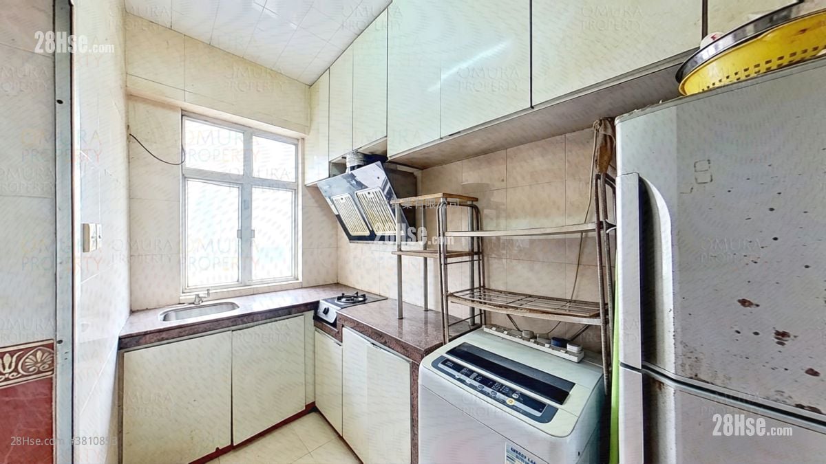 廚房: 華登大廈 售盤 2 房 , 1 浴室 593 平方呎