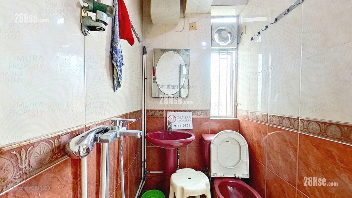 浴室: 華登大廈 售盤 2 房 , 1 浴室 593 平方呎