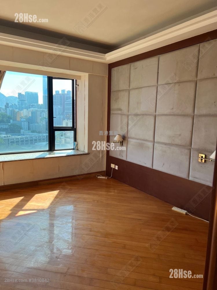 No.1 Ho Man Tin Hill Sell 4 Bedrooms 1,481 ft²