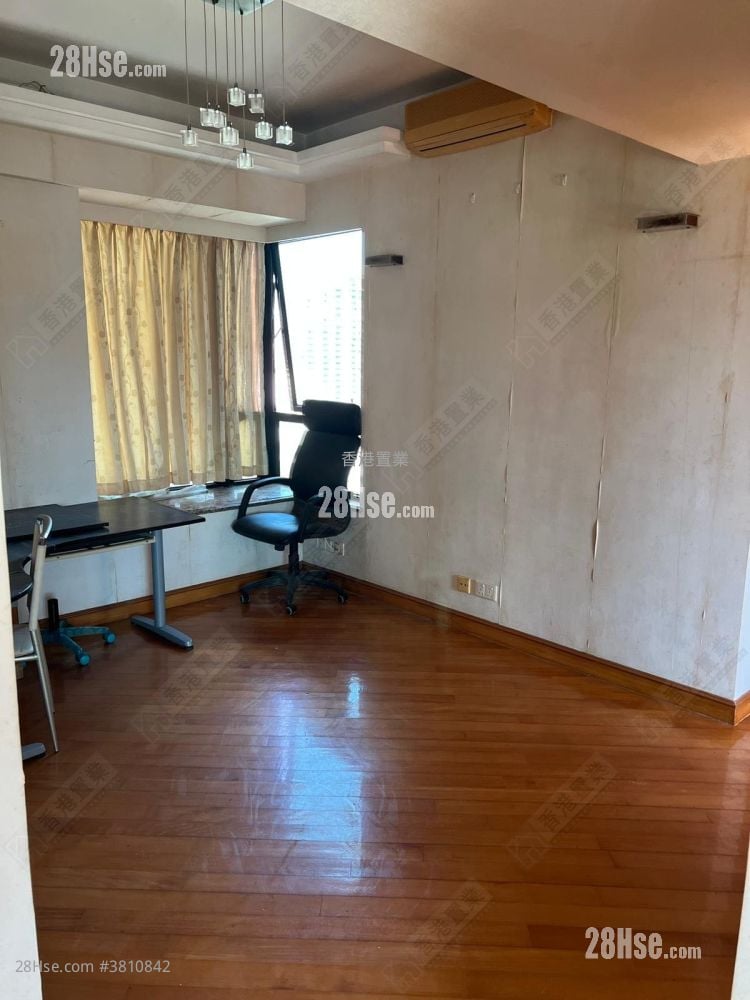 No.1 Ho Man Tin Hill Sell 4 Bedrooms 1,481 ft²