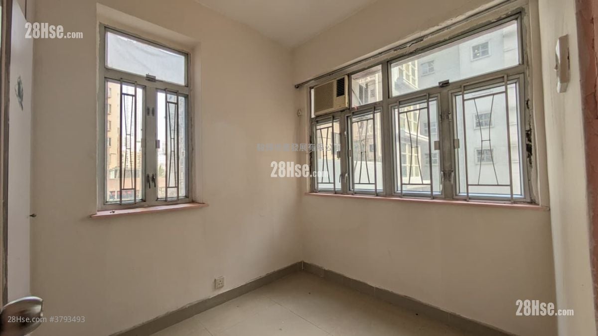 Hung Fai Building Rental 2 Bedrooms , 1 Bathroom 308 ft²