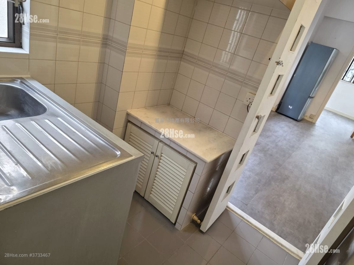 Chinese Mansion Rental 2 Bedrooms , 1 Bathroom 466 ft²