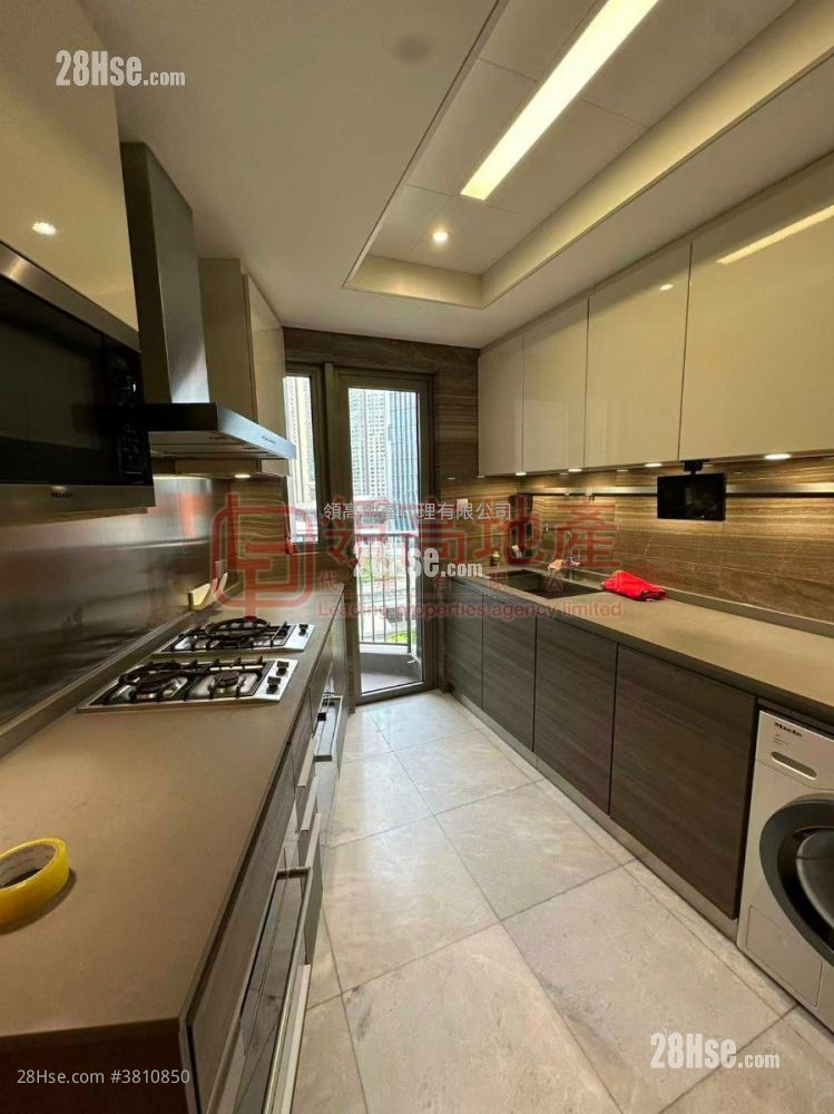 The Austin Rental 3 Bedrooms , 2 Bathrooms 938 ft²