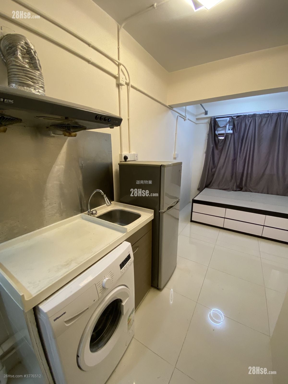Chinese Mansion Rental Studio , 1 Bathroom 150 ft²