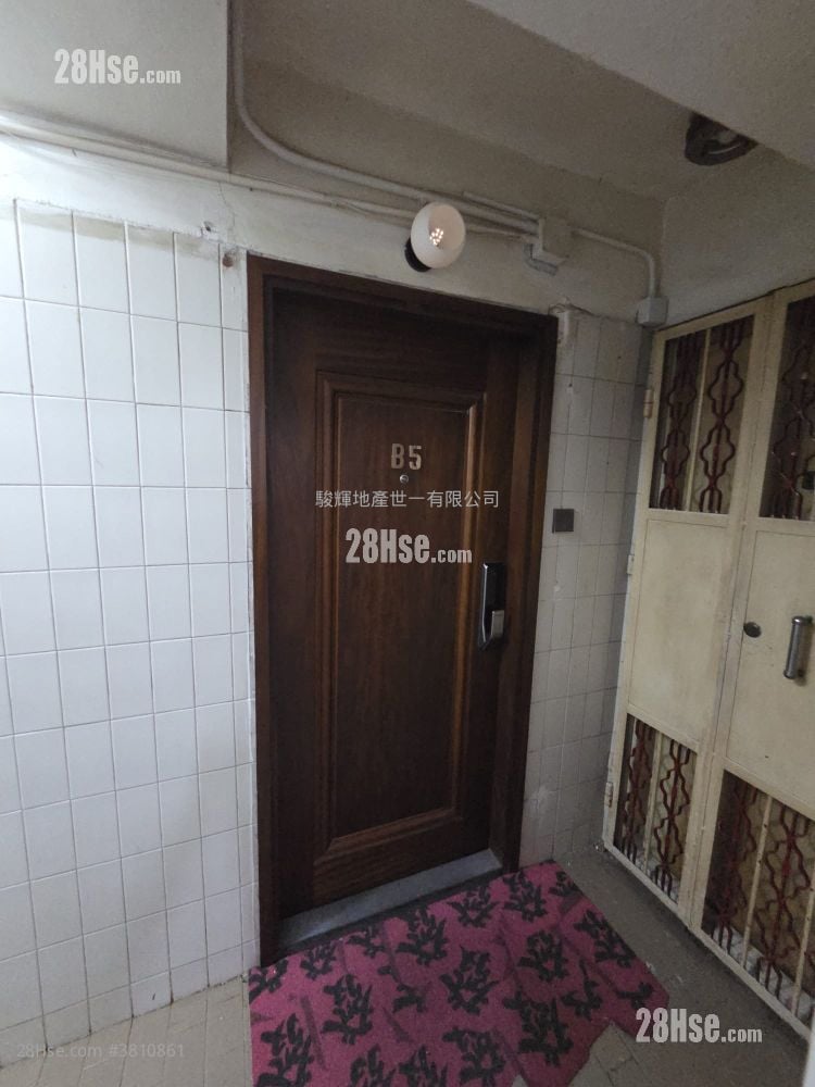 康輝大廈 租盤 2 房 , 1 浴室 210 平方呎