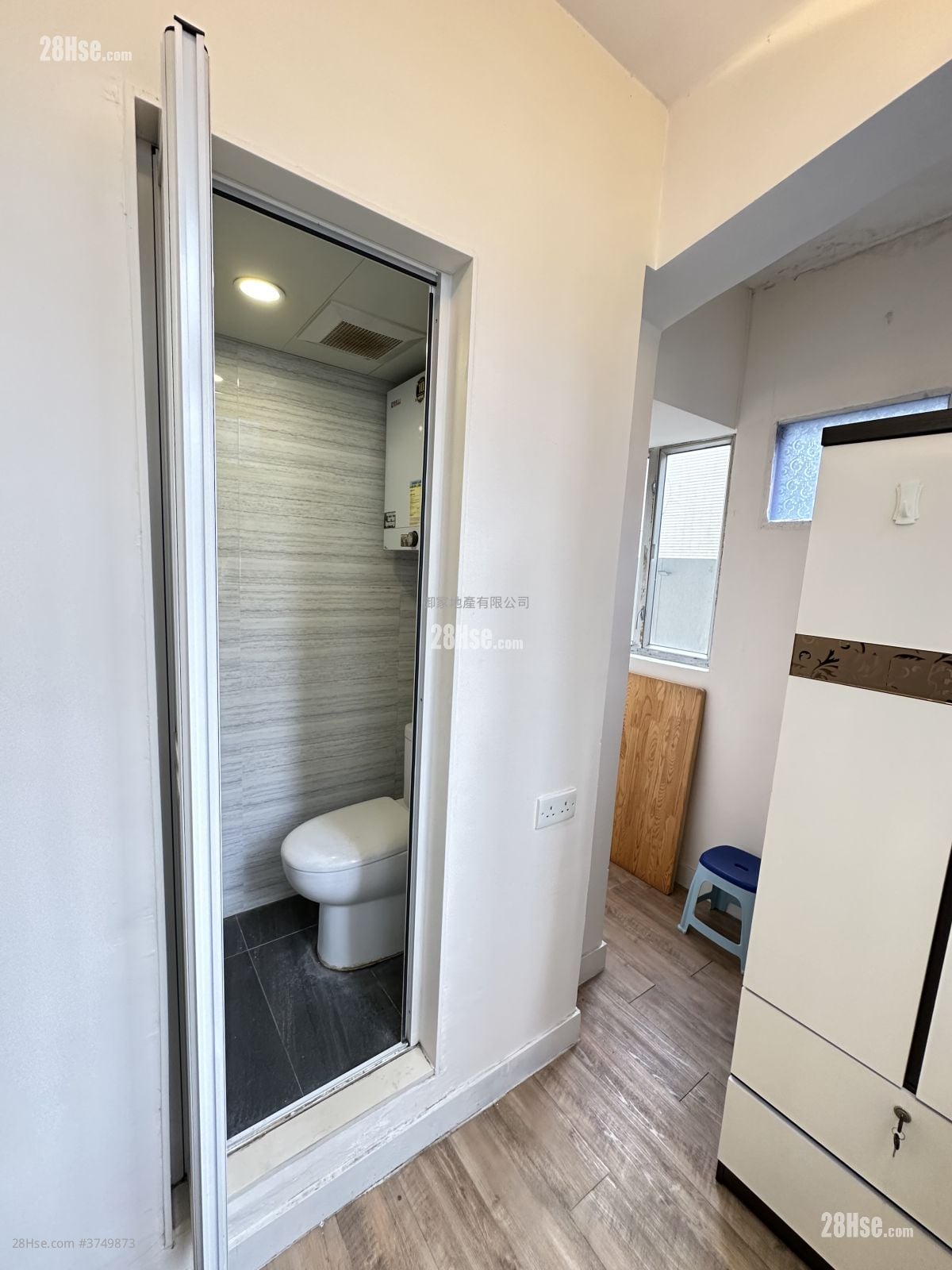 15 Chi Wo Street Rental 1 Bathroom 130 ft²