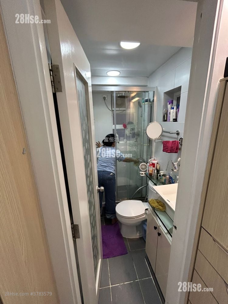 海信大厦 售盘 3 房 , 2 浴室 596 平方尺