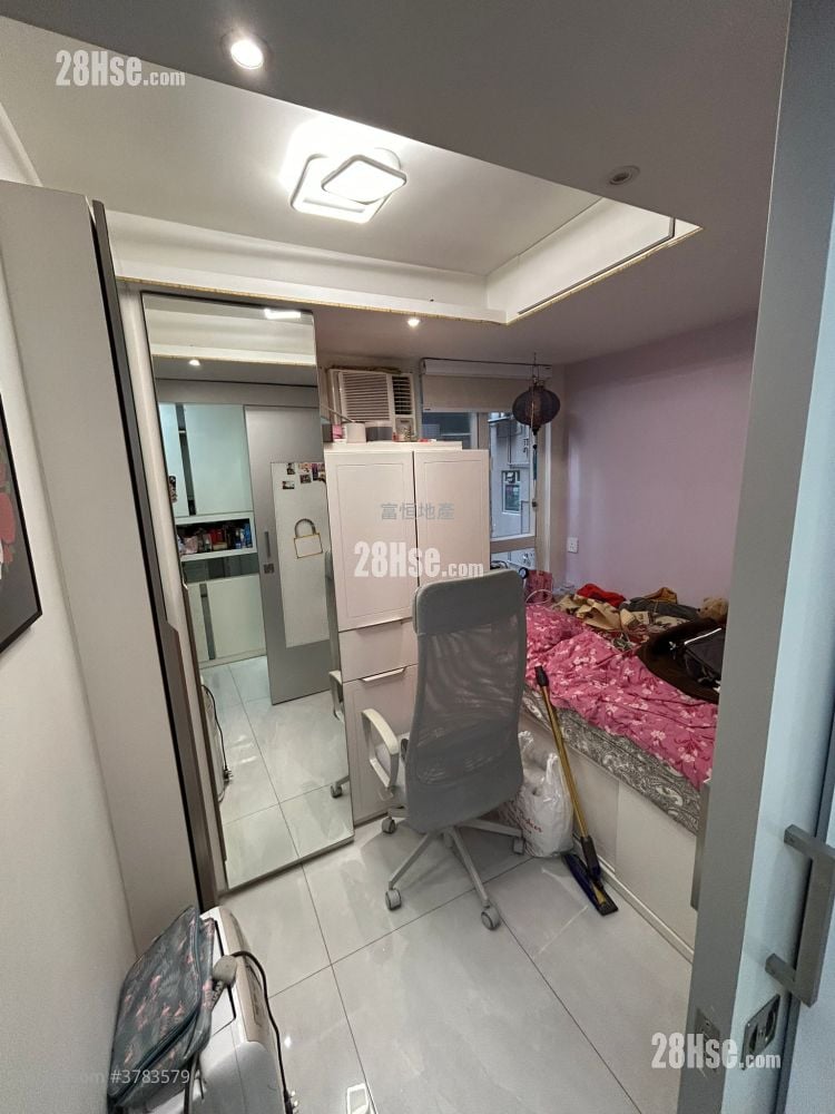 海信大厦 售盘 3 房 , 2 浴室 596 平方尺