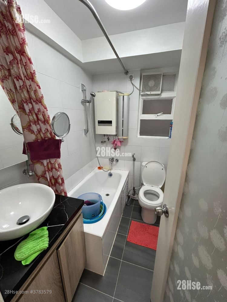 海信大厦 售盘 3 房 , 2 浴室 596 平方尺