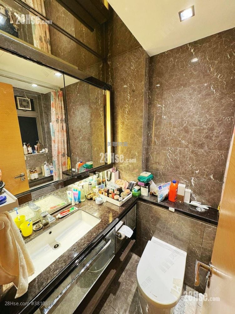 天晋 售盘 3 房 , 2 浴室 709 平方尺