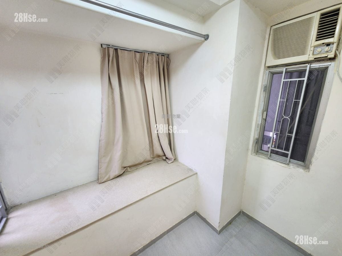 希尔顿中心 租盘 2 房 , 1 浴室 274 平方尺