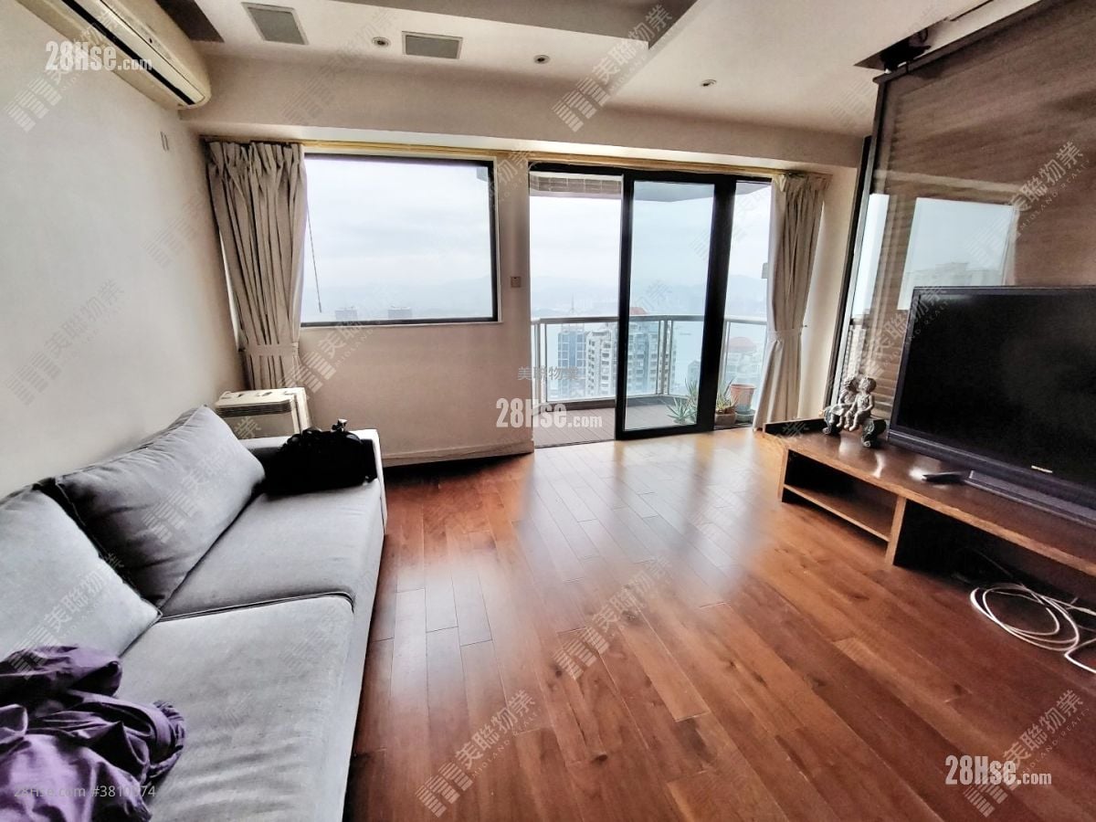 Beauty Court Sell 3 Bedrooms , 2 Bathrooms 1,350 ft²