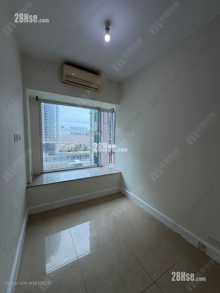 The Capitol Sell 2 Bedrooms , 1 Bathroom 519 ft²