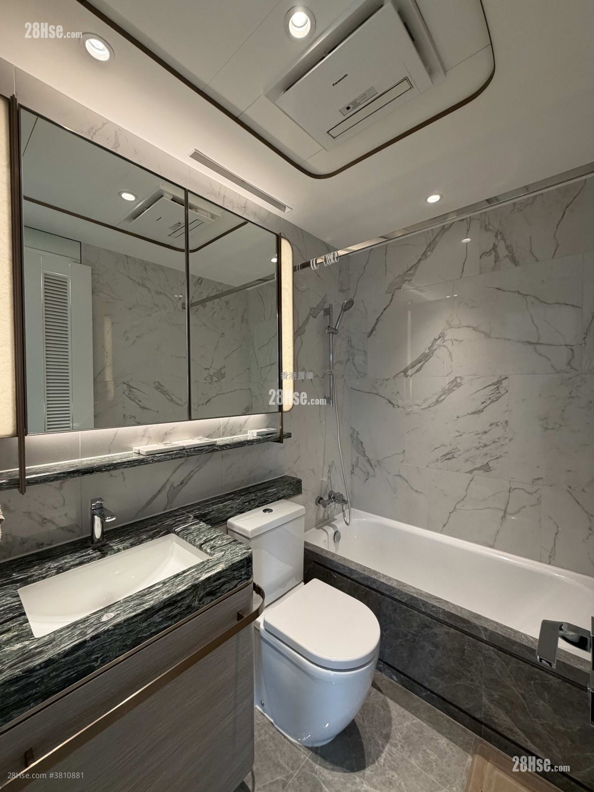 Monaco Rental 3 Bedrooms 827 ft²