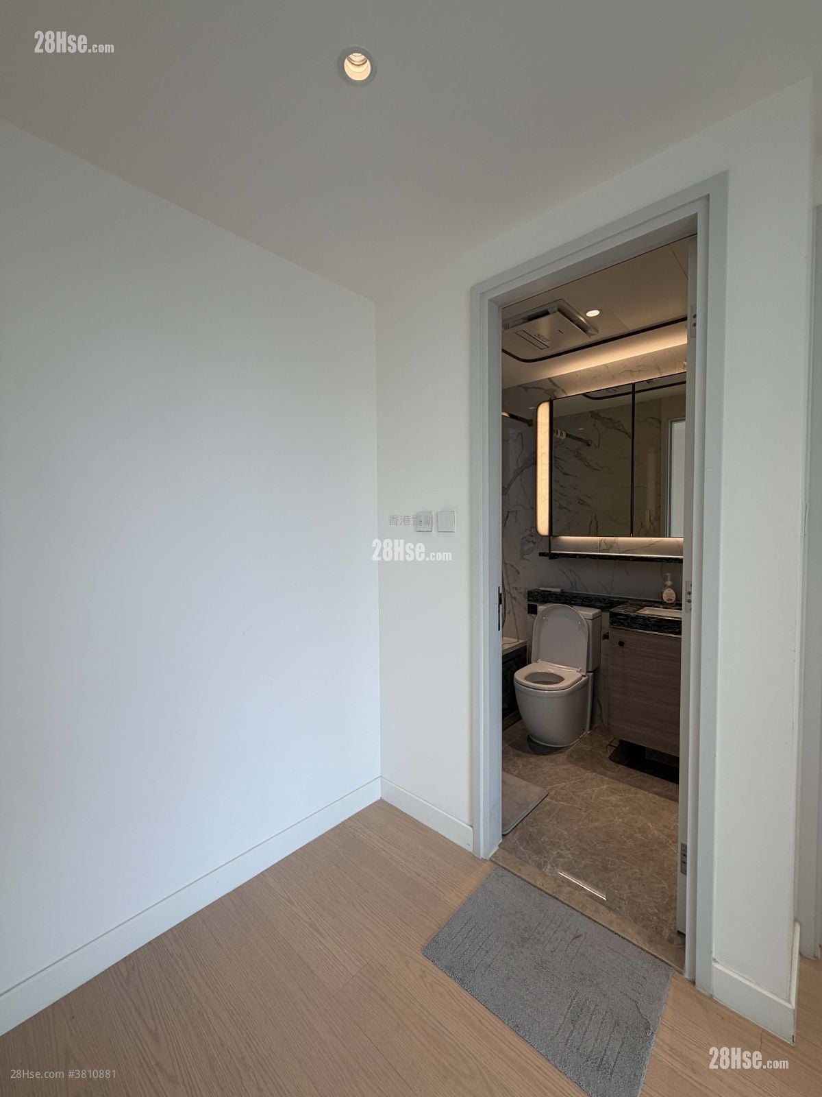 Monaco Rental 3 Bedrooms 827 ft²